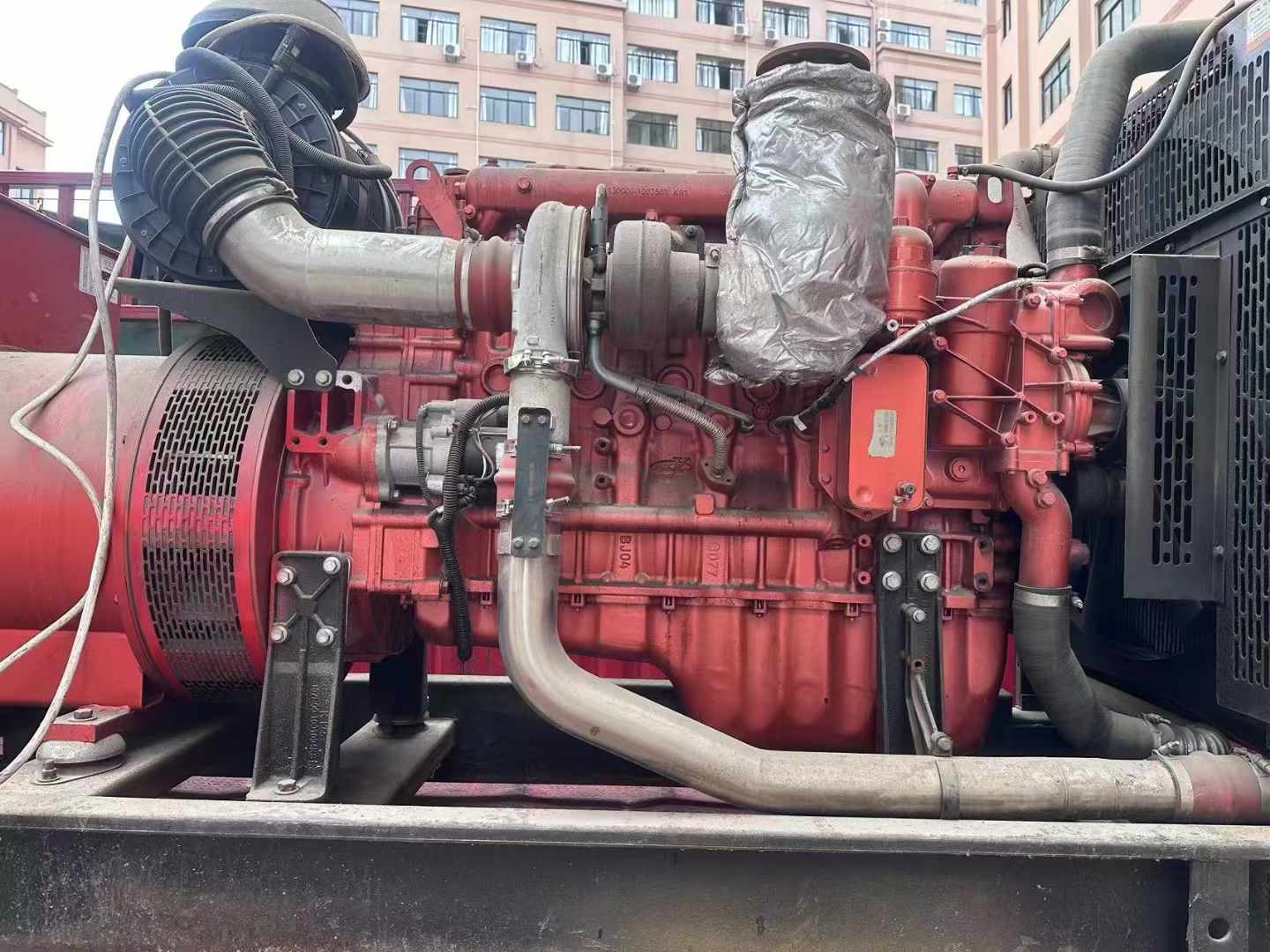 梁子湖如何选择适合 600kW 柴油发电机组的过载保护器？